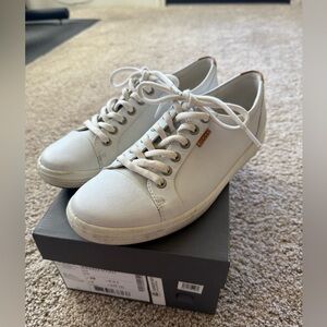 Ecco Soft 7 Sneaker